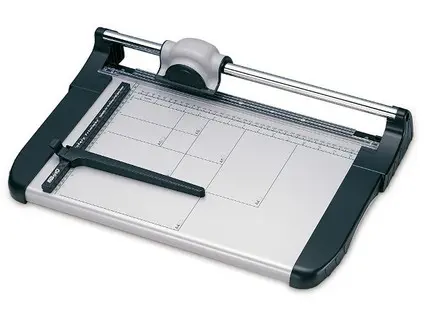 Řezačka kotoučová KW trio 3018