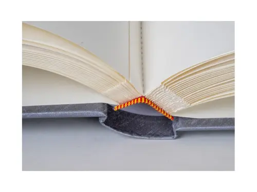 10329396346881_0_235018_M_E