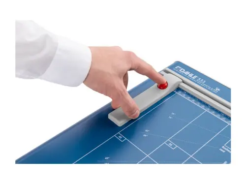 10329396346881_401518_M_C