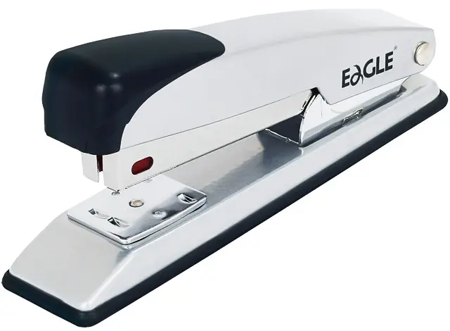 Sešívačka Eagle 204 kov černá