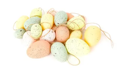 Vajíčka se šňůrkou 20 ks dark spots