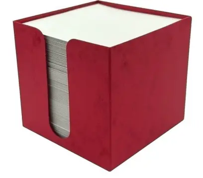 Krabička prešpanová s papírovými lístky 9 x 9 x 8,5 cm, červená