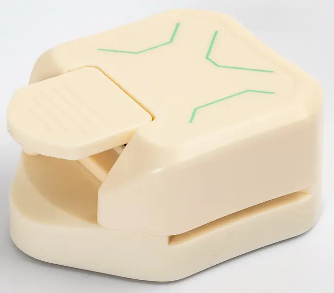 Děrovačka dekorační rohová 3v1 Basic DP