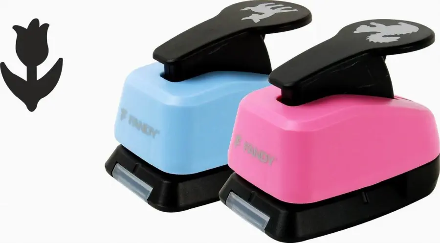 Děrovačka dekorační 25mm kytka 082