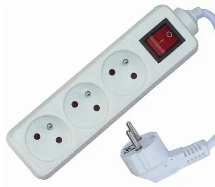 Přívod prodlužovací 1,5 m 3 zásuvky s vypínačem