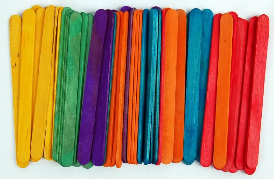 Dřívka dekorační Color