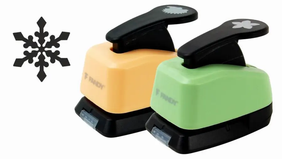 Děrovačka dekorační 16mm vločka 145