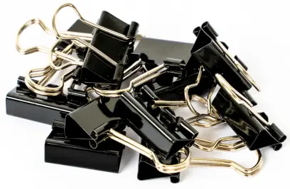 Spony pořadačové 25 mm 12 ks